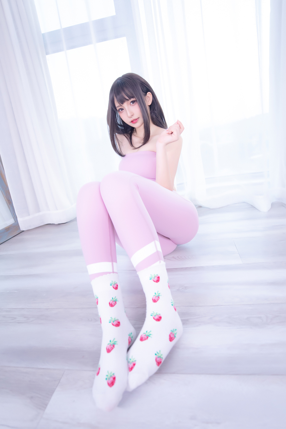 神楽坂真冬 – 草莓蜜桃 [75P143M]