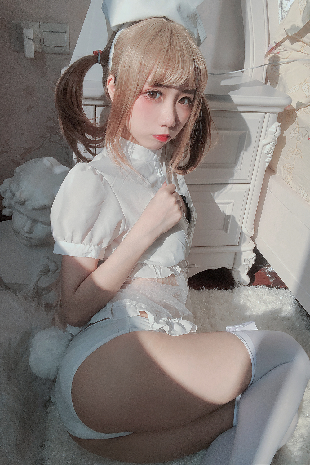 果咩酱w NO.015 兔子护士 [12P-63MB]