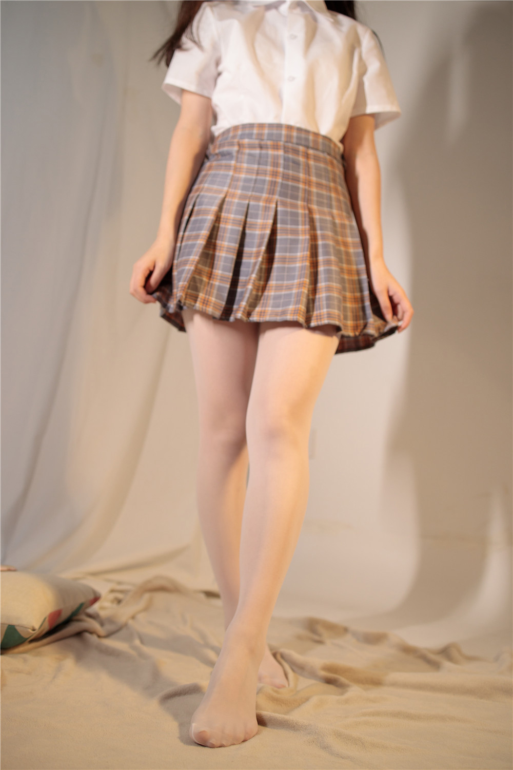 JKFUN-039《白丝网鞋合辑》2-2 13D白丝 默陌 [48P1V03’48”]