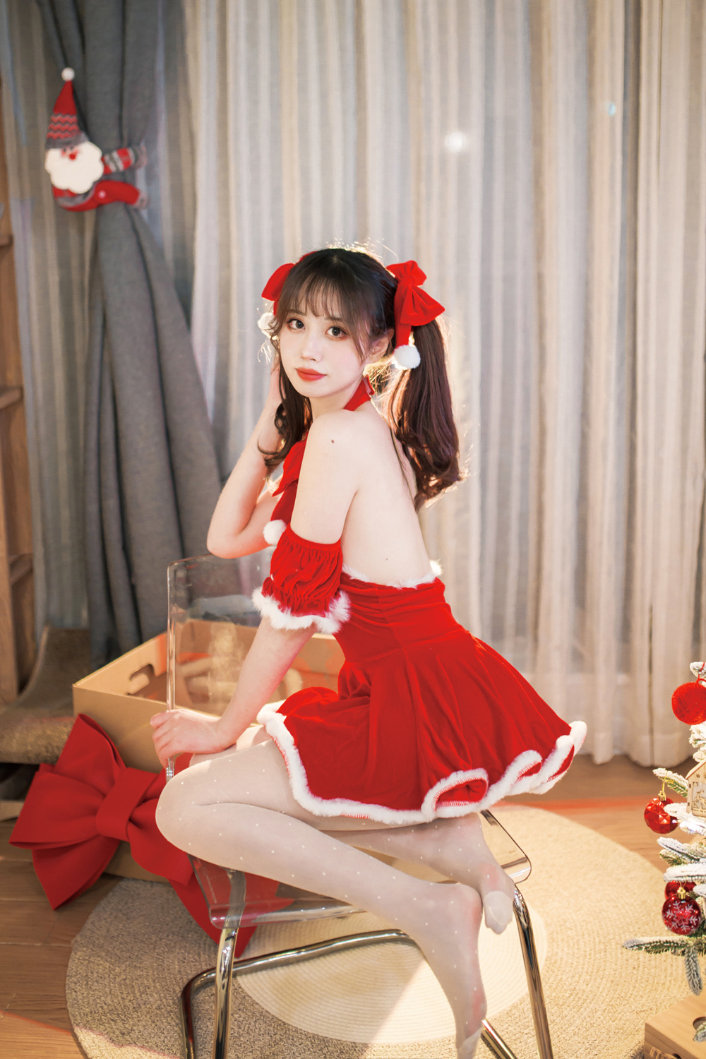 念雪 – 玫瑰礼物 [30P282M]