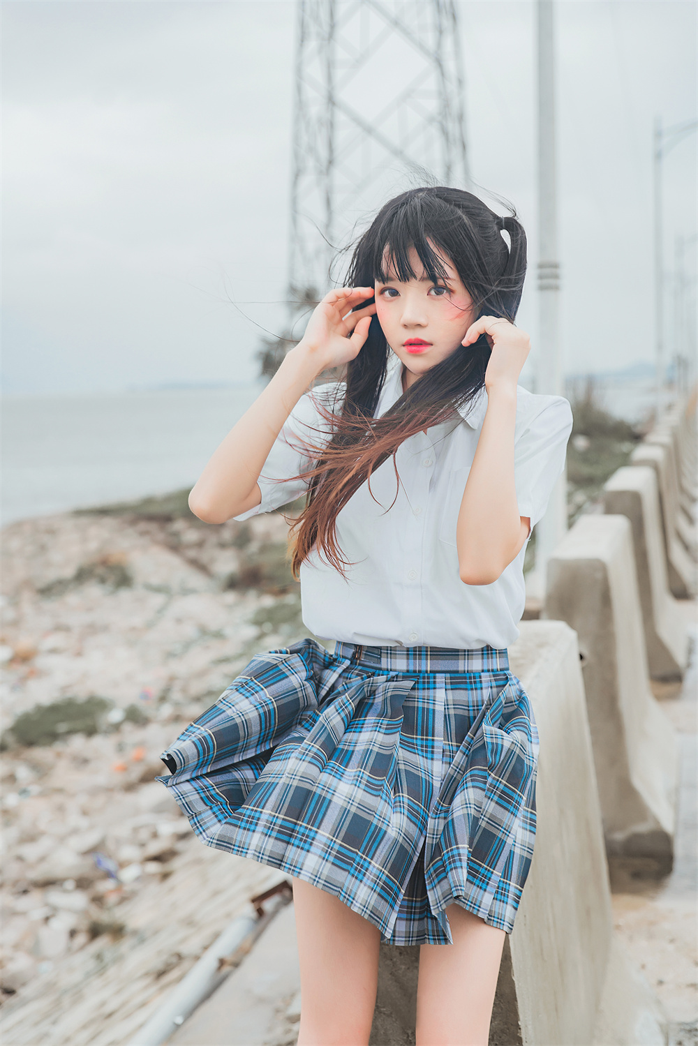 桜桃喵 VOL.022 [27P] 耳畔的风