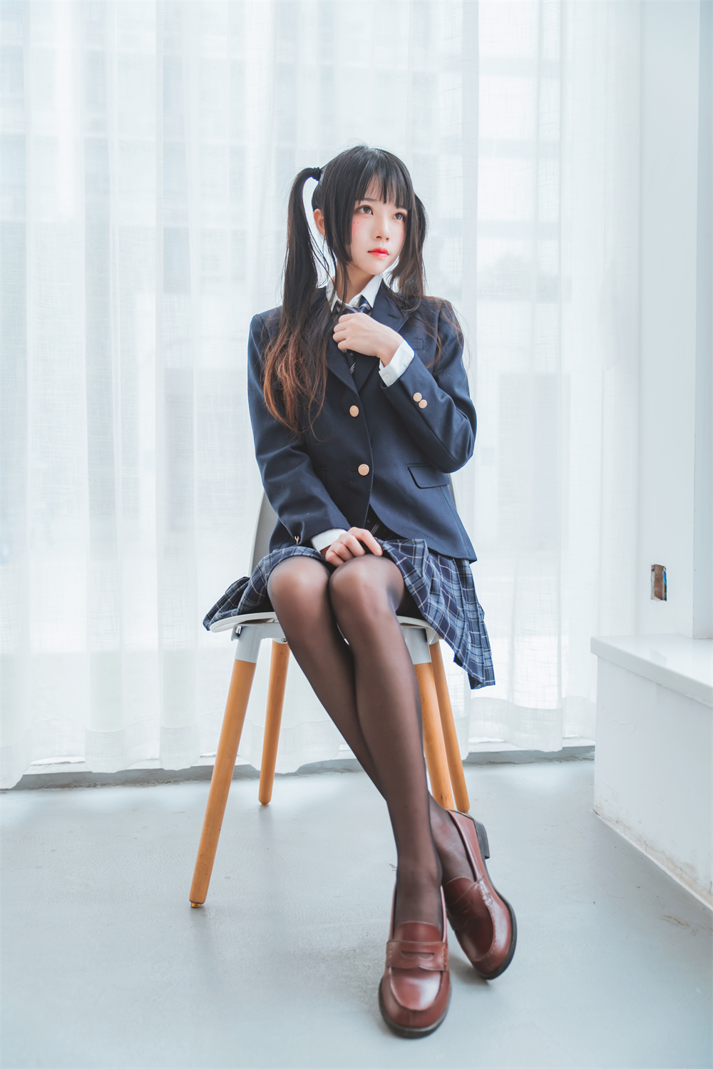 桜桃喵 VOL.043 [45P] 冬季制服丝秀