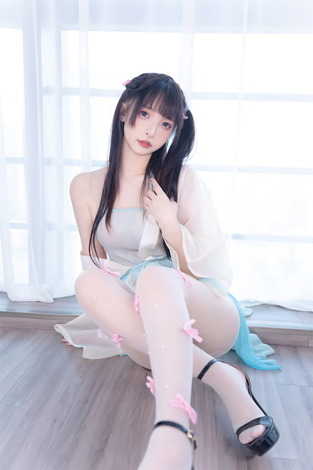 神楽坂真冬 – 醉梦星河 [75P280M]